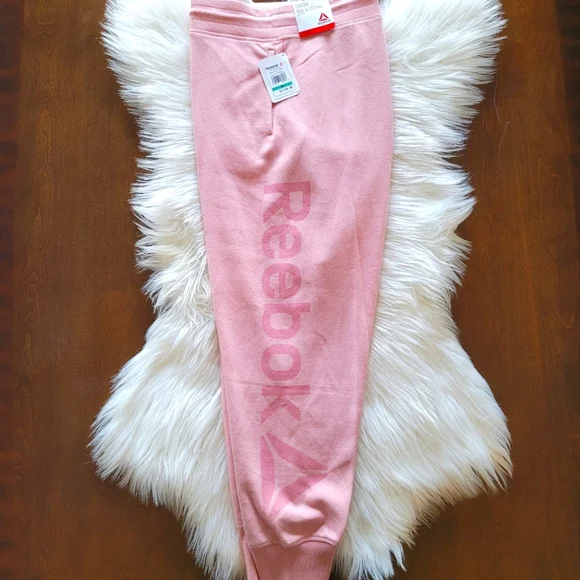 Only1 LEFT! NWT Reebok Pink Sweats - Picture 3 of 16